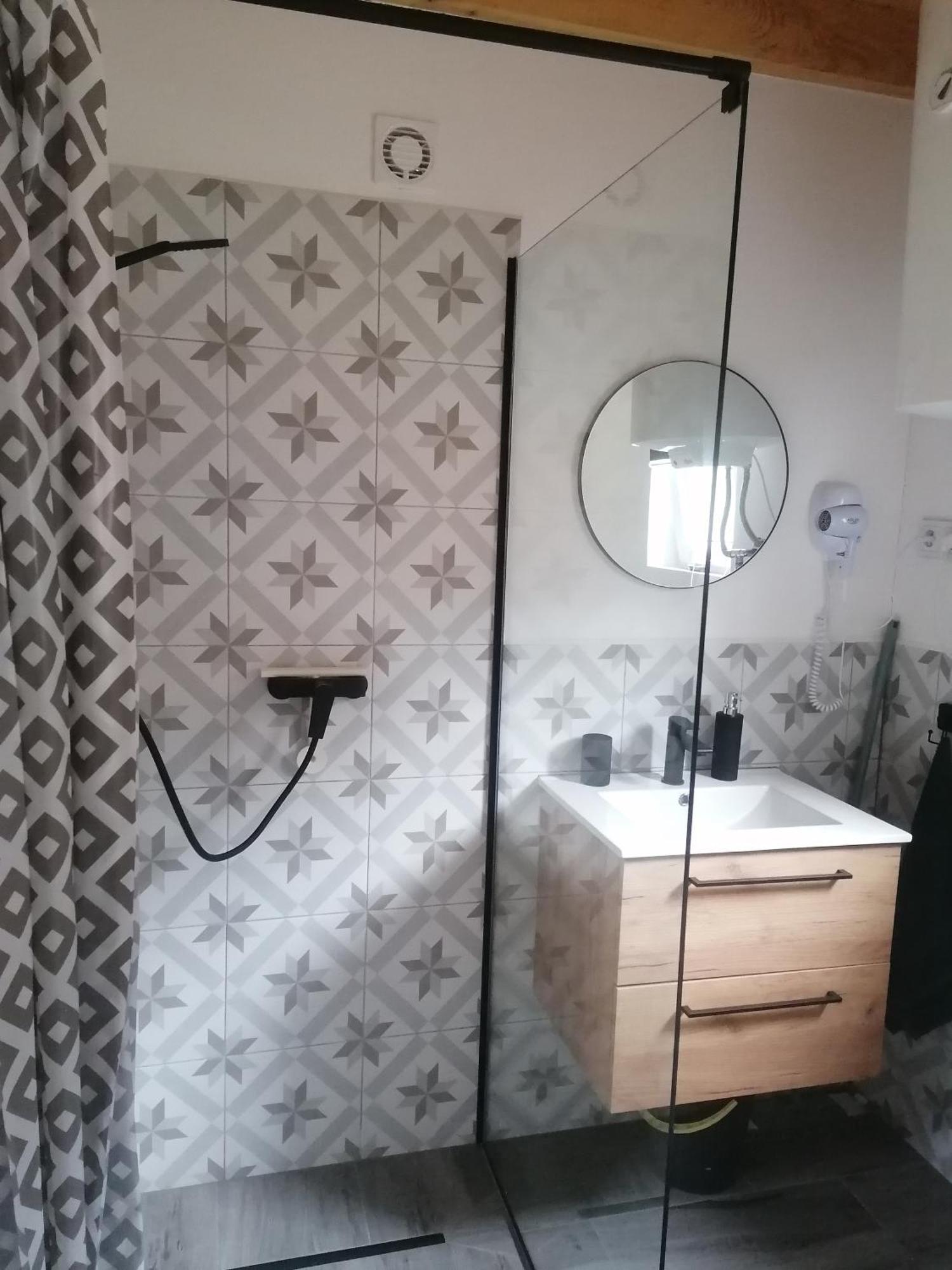 Lisi Zakatek *